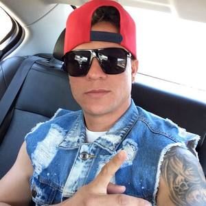 Meet your Posher, Felix