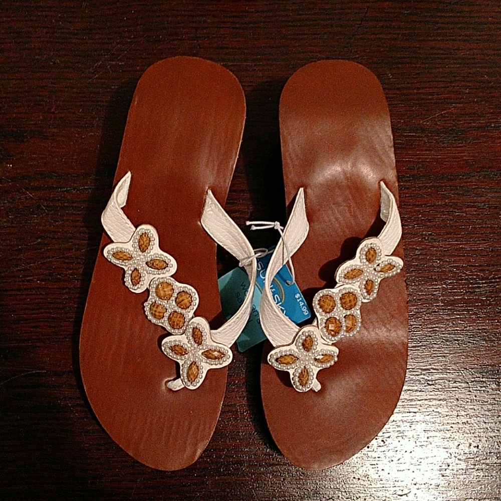 BRAND NEW!!! Never worn wedges