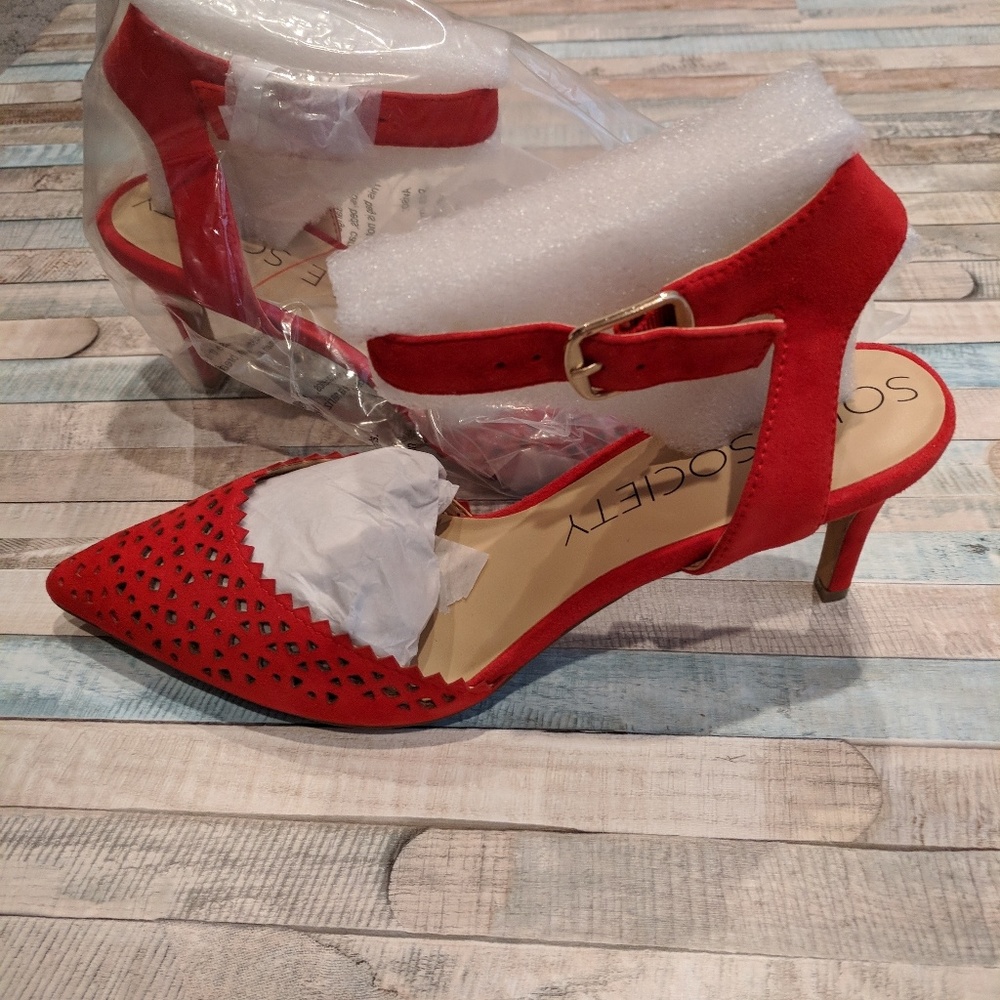 Soul Society beautiful Red ankle strap heels