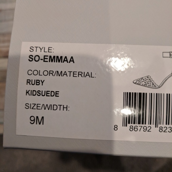 Soul Society beautiful Red ankle strap heels - Picture 4 of 5