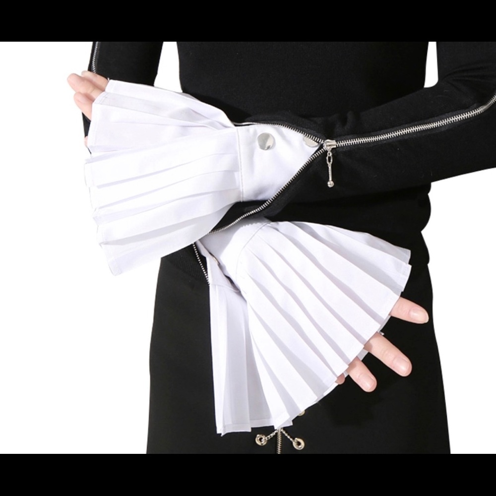 Sleeves!
