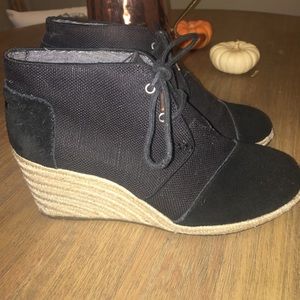 Tom's Wedge Espadrilles booties!