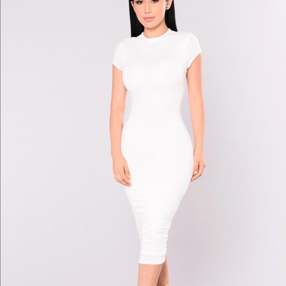 FASHION NOVA JOJO DRESS IN WHITE