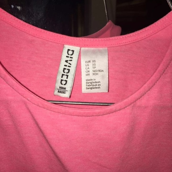 Crop top - Picture 2 of 3