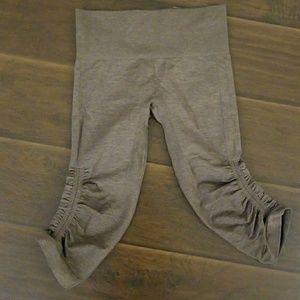 Lululemon Ruched Capri leggings