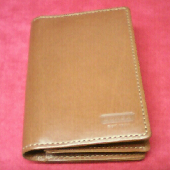 Coach Classic Leather Card Case - Picture 3 of 5