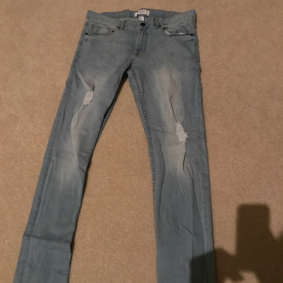 Forever 21 Distressed Jeans Slim/Skinny - Picture 2 of 3