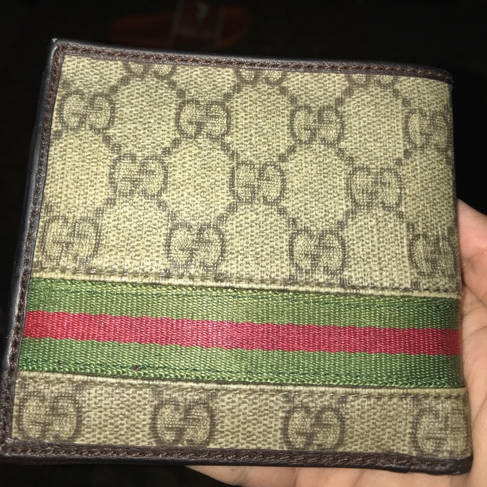 Authentic Gucci wallet