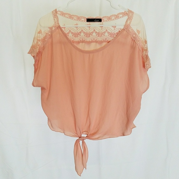 Tops - Peachy top