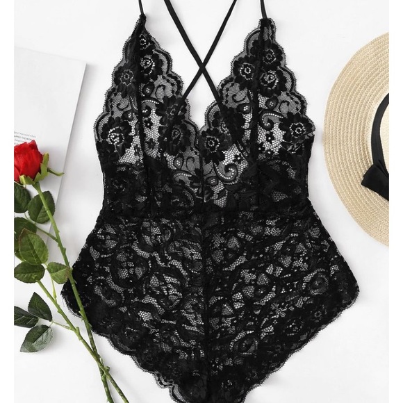 Black Scalloped Sheer Eyelash Lace Teddy - Picture 2 of 3