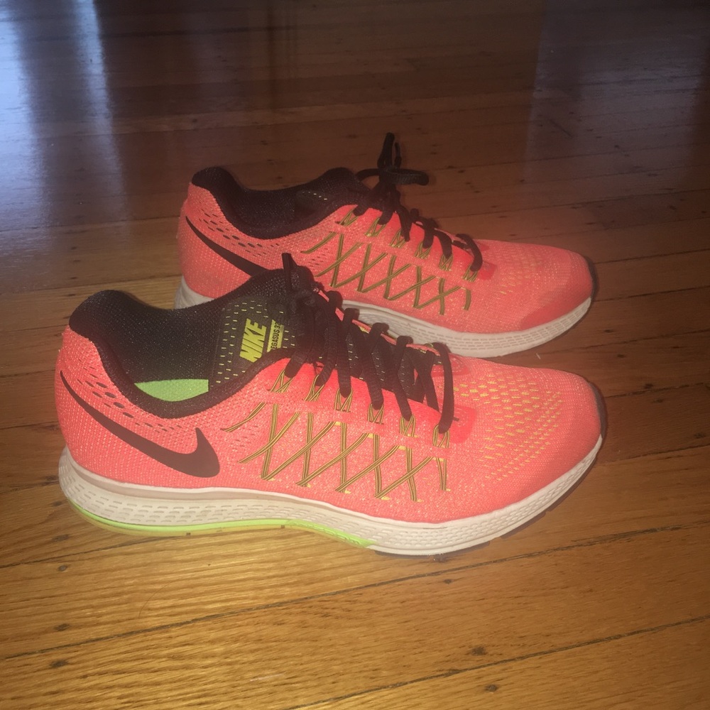 Nike women's zoom Pegasus 32