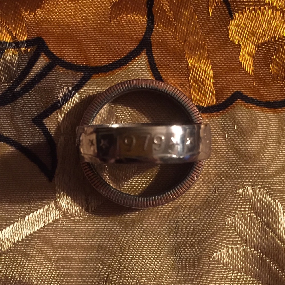 1979 CLAD Susan B. Anthony Dollar Coin Ring
