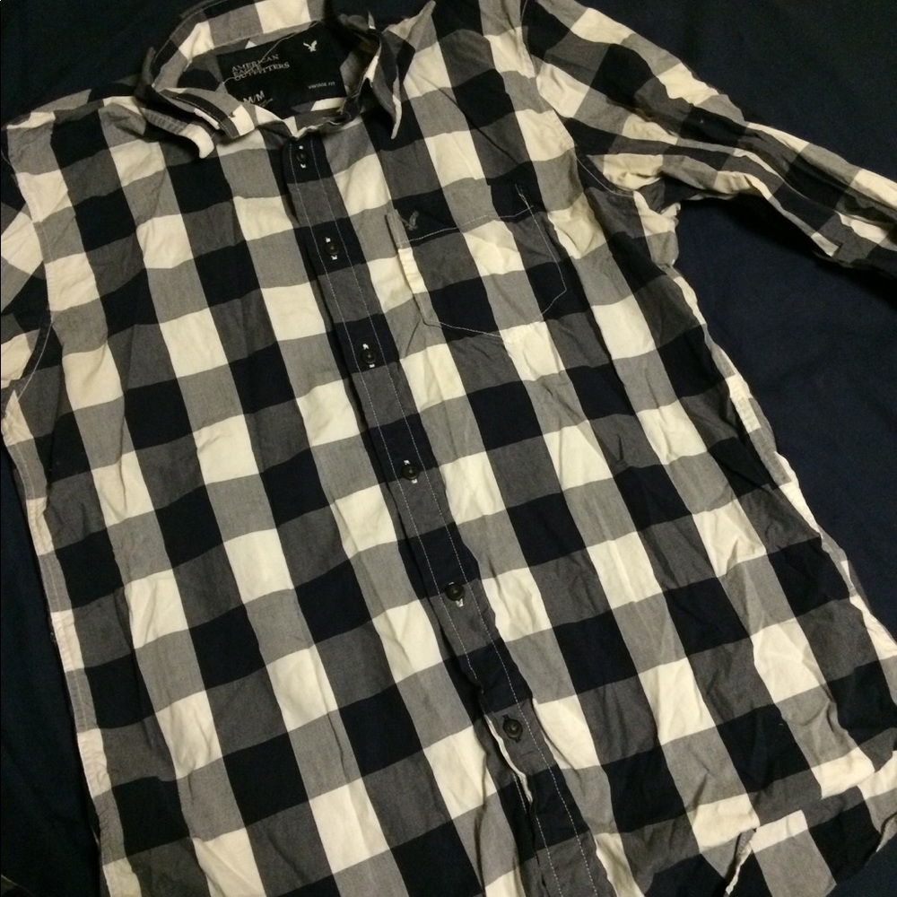 American Eagle Button Up