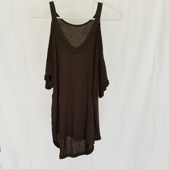 Tops - Cold shoulder v-neck
