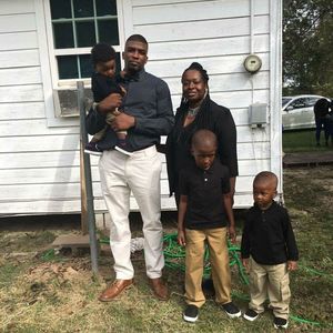 Meet your Posher, Derrick