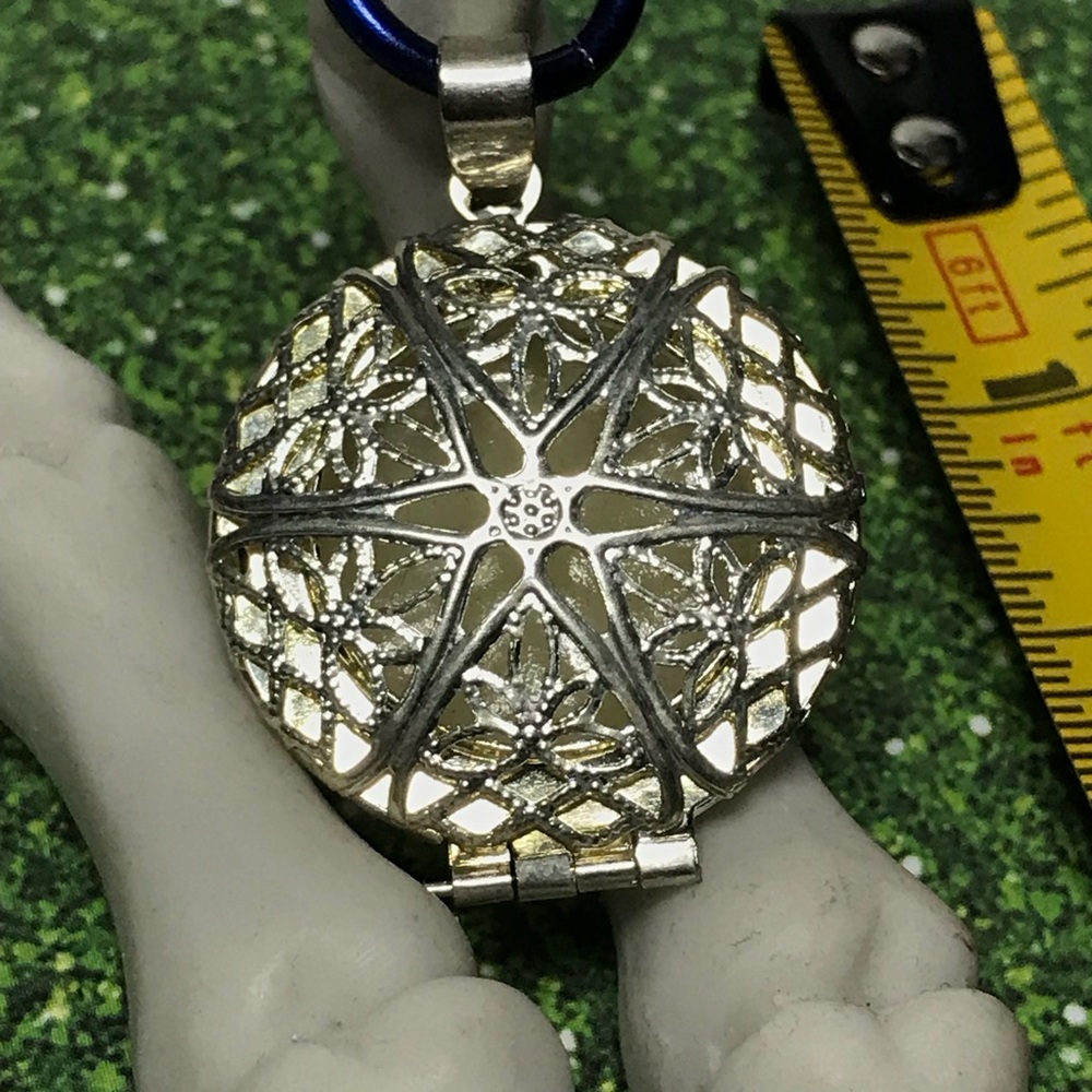 Glow in the dark pendant
