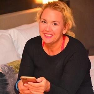 Meet your Posher, Cari