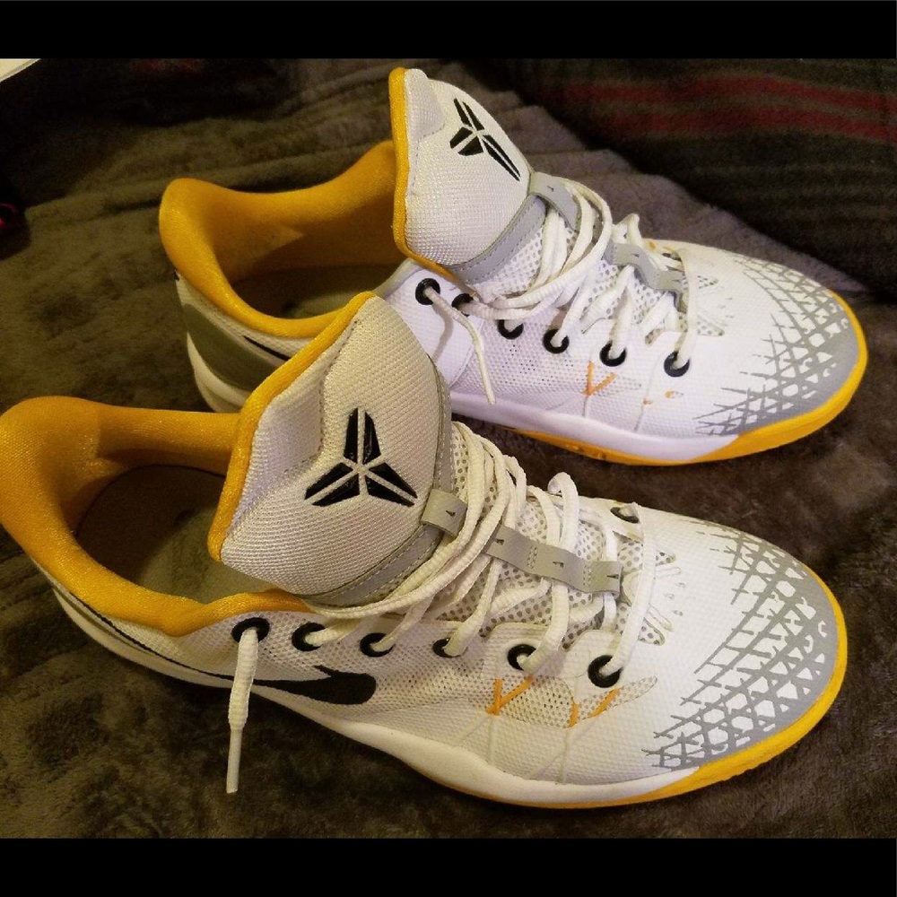 Nike Zoom Kobe Venomenom IV