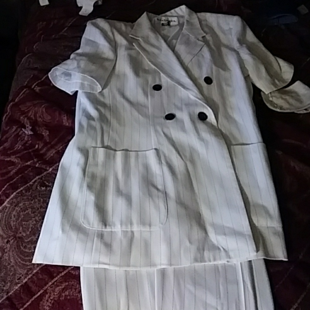 Women's suit
