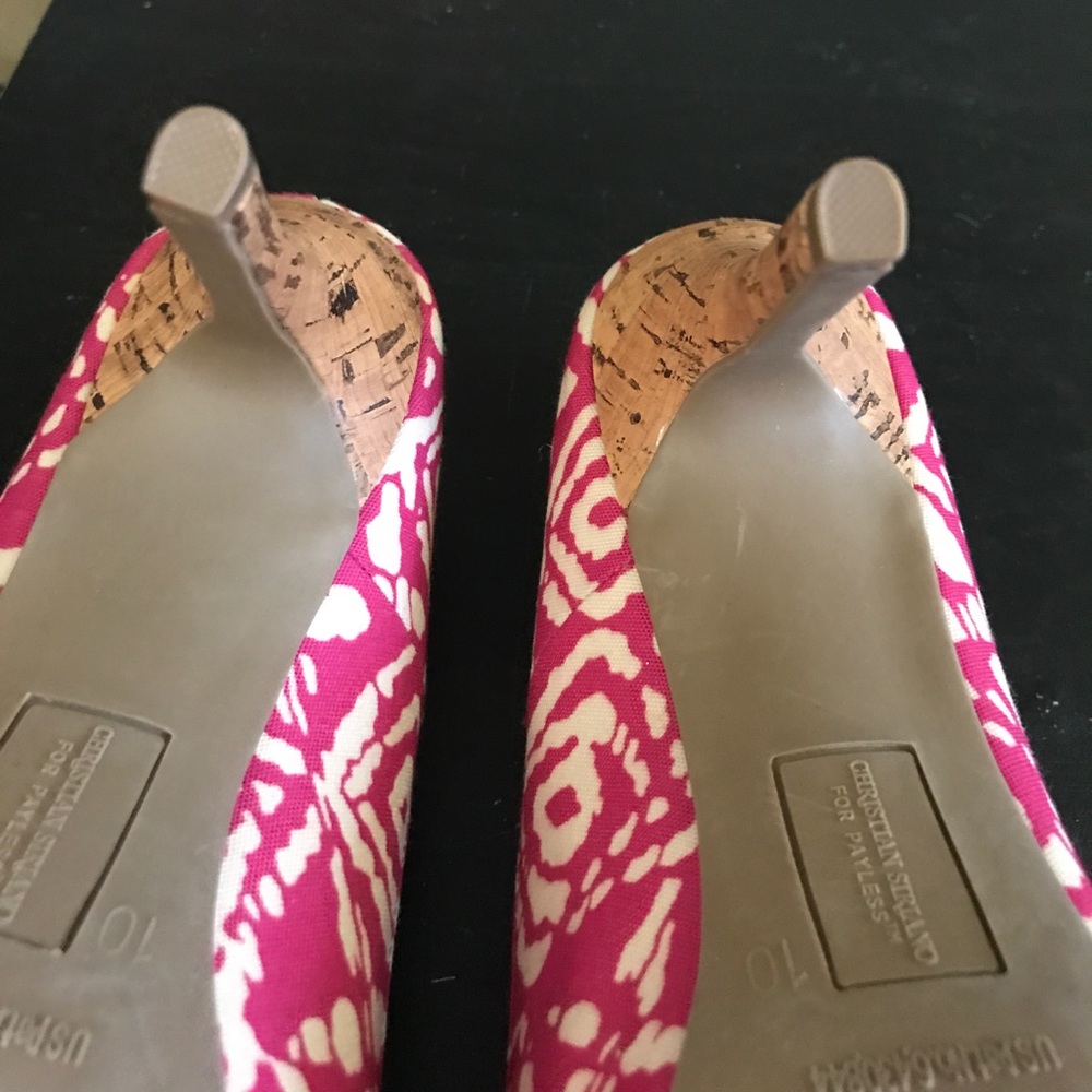 NWT Christian Siriano Pink Fabric Peep Toe Heels - Picture 2 of 7