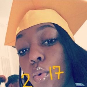 Meet your Posher, Trenay