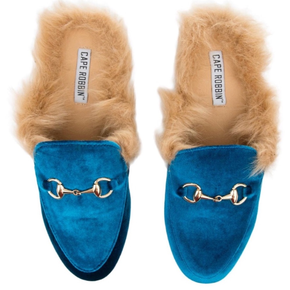 🌊GUCCI-like Ocean Blue Velvet Fuzzy Slides