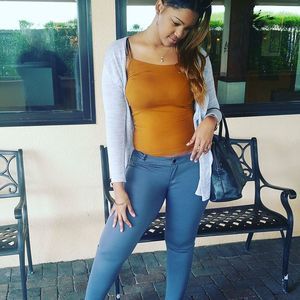 Meet your Posher, Sonya-jo