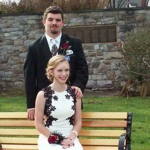 Meet your Posher, Dustin