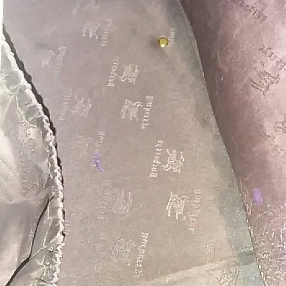 Burberry suit case - Picture 3 of 3