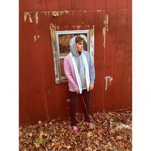 Meet your Posher, Dylan