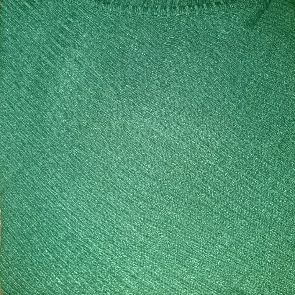 Only 1 left! Green knit off shoulder top - Picture 3 of 4