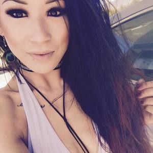 Meet your Posher, Queenie