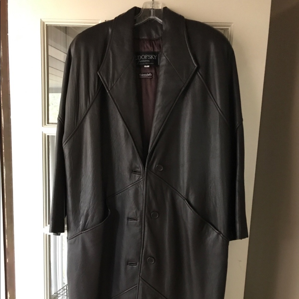 Yudofsky Women’s brown leather jacket