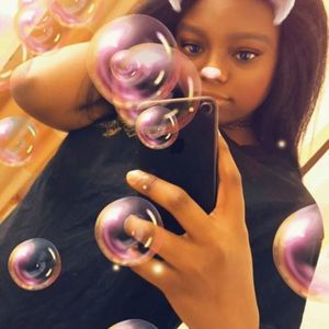 Meet your Posher, Nilaja