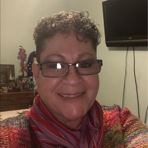 Meet your Posher, Vivian