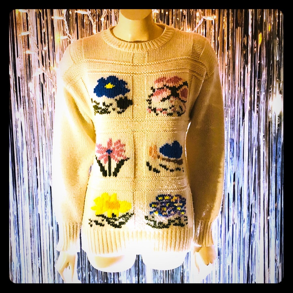 VTG DESIGN ZONE SWEATER BRIGHT FLORAL DESIGN GUC