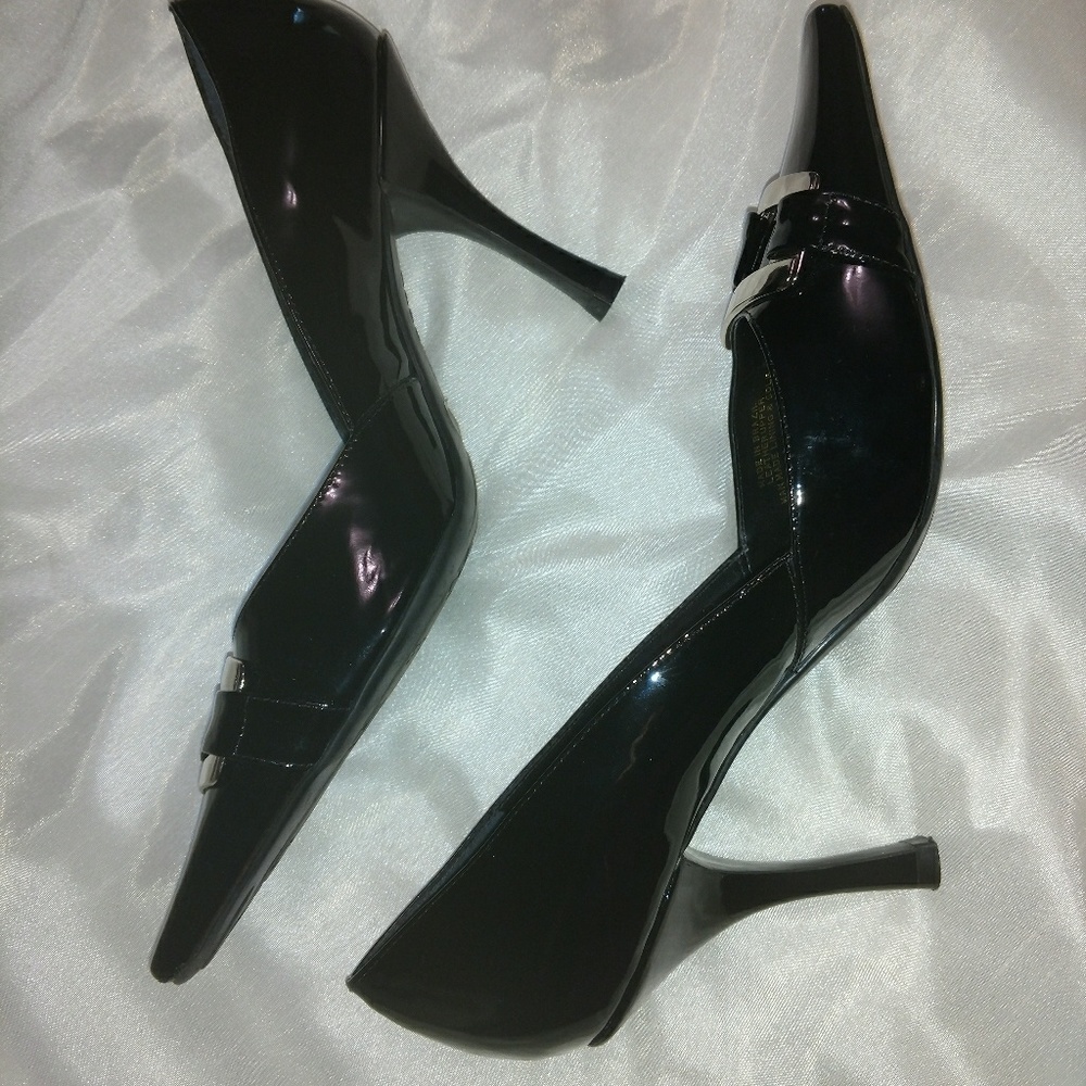 Timeless BCBGirls black patent heels