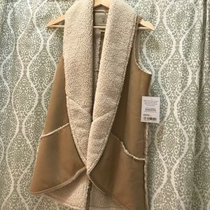 Athleta vest