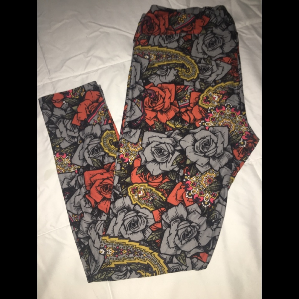 LuLaRoe Tattoo Roses TC Leggings