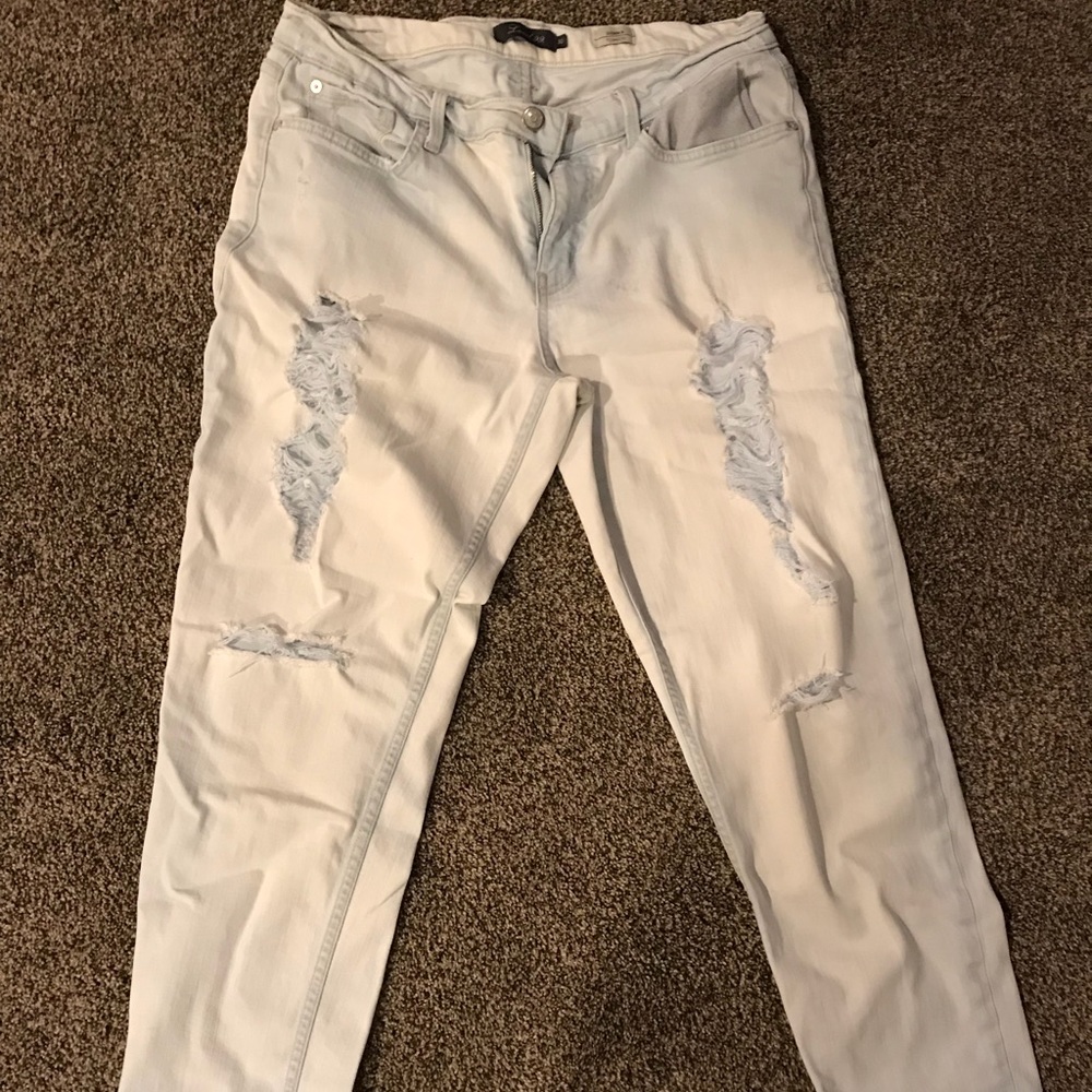 Level 99 Distressed jeans size 30