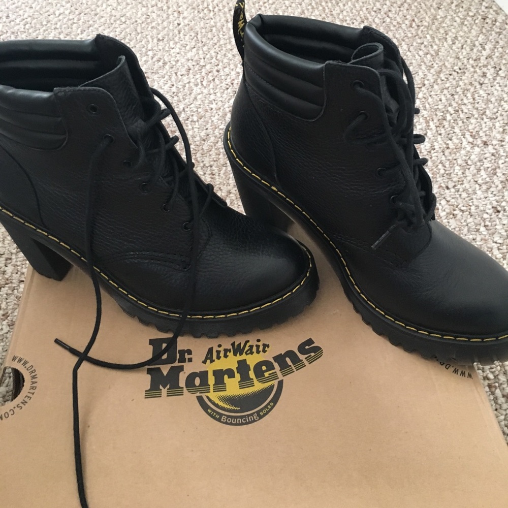 Dr. Martens like brand new