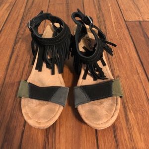 Minnetonka Wedges