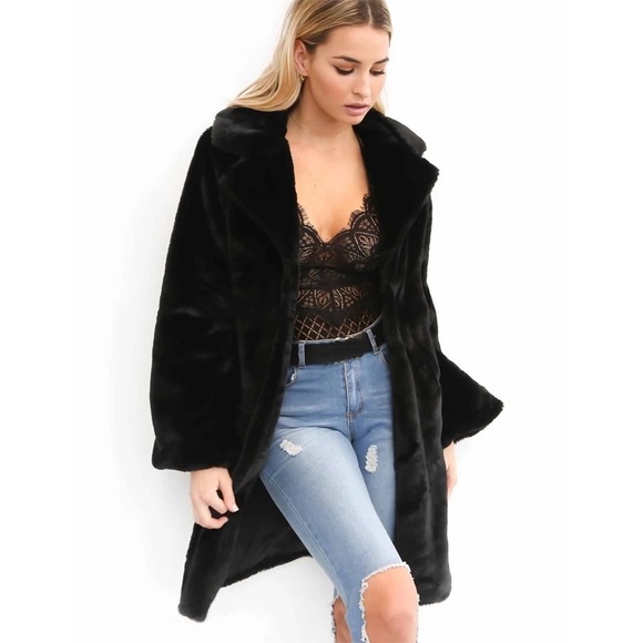 Last✨Rosa Bell Sleeve Black Vegan Faux Fur Jacket - Picture 2 of 8