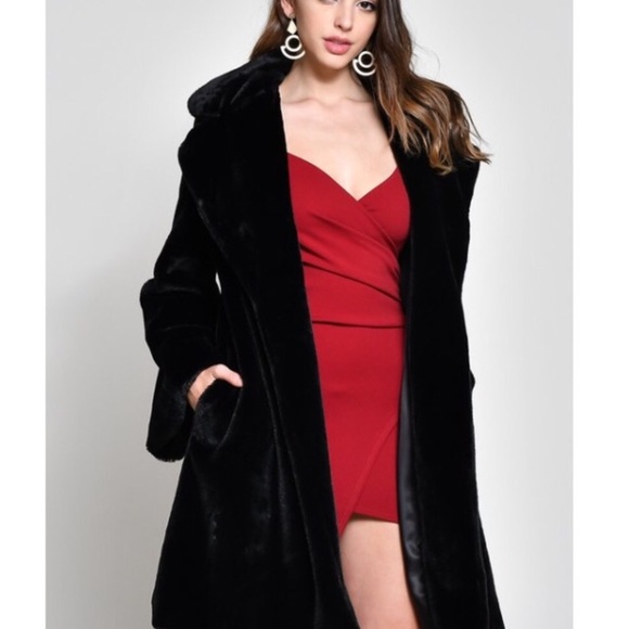 Last✨Rosa Bell Sleeve Black Vegan Faux Fur Jacket - Picture 4 of 8