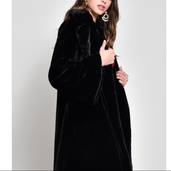 Last✨Rosa Bell Sleeve Black Vegan Faux Fur Jacket - Picture 5 of 8