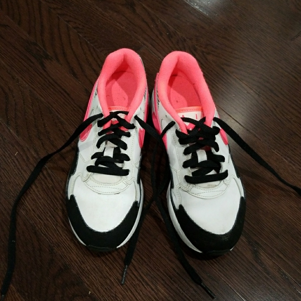 GIRL'S NIKE 3.5Y