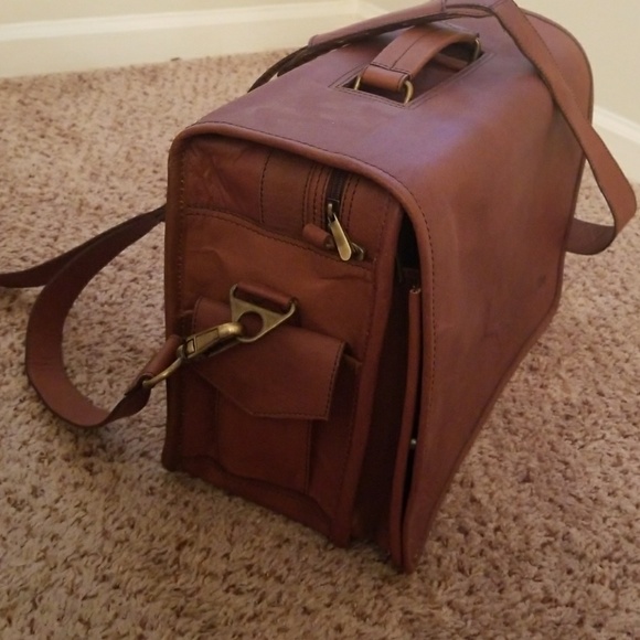 Buffalo Jackson Leather Bag - Picture 2 of 4