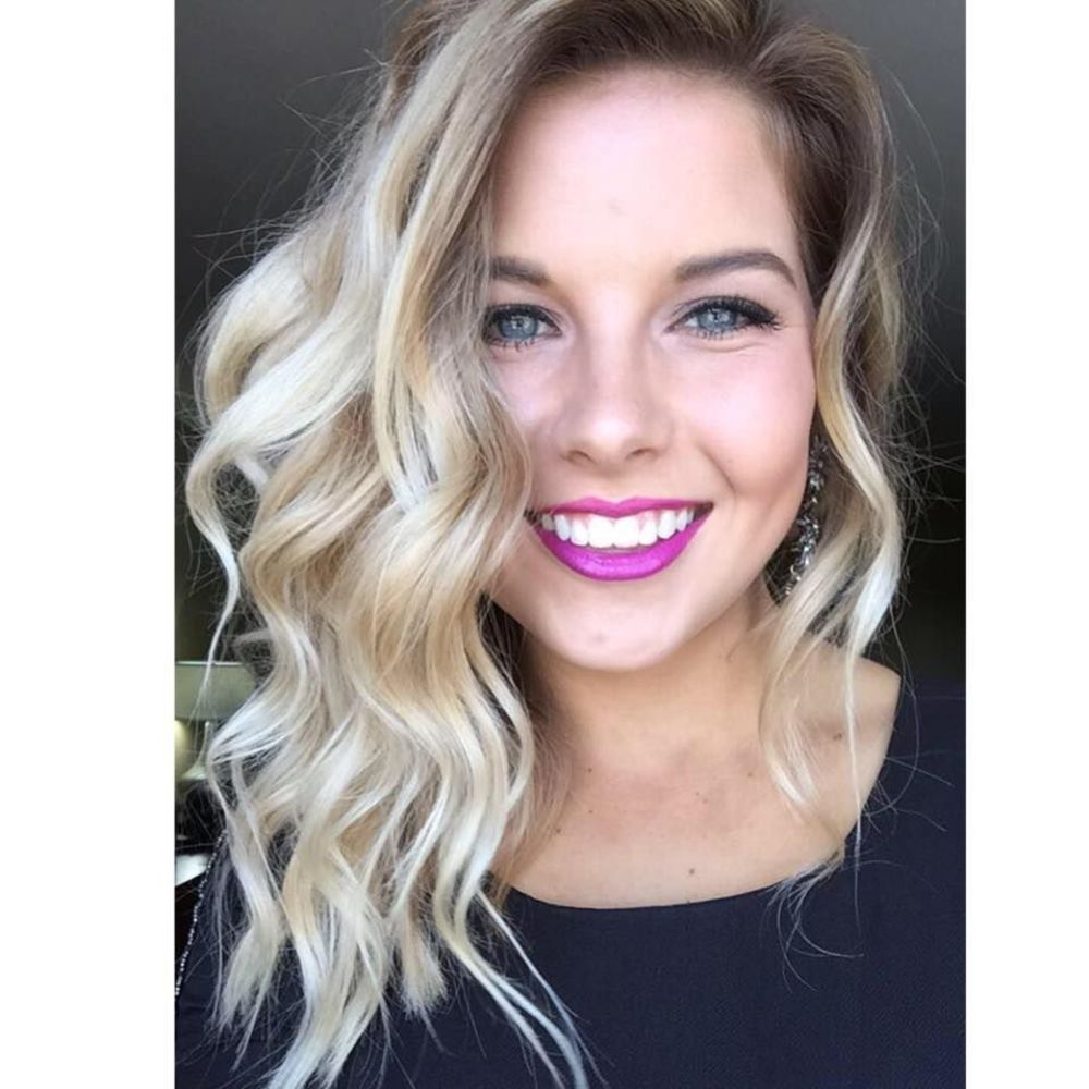 Meet your Posher, Claire