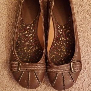 MIA Brown flats