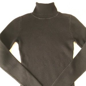 Gap Ladies turtleneck long sleeves M black